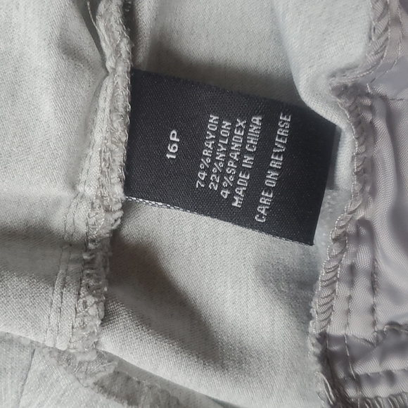 Briggs gray capris - Picture 6 of 7